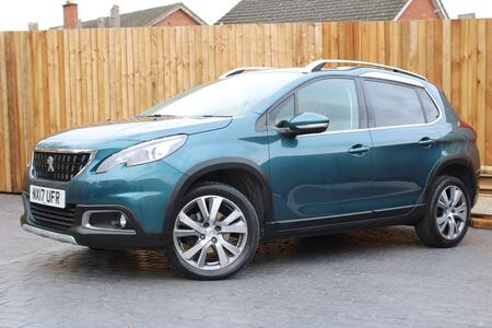 PEUGEOT 2008 1.2 PureTech Allure