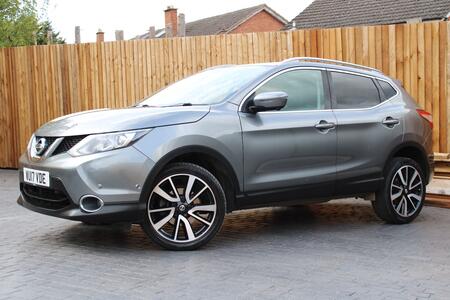 NISSAN QASHQAI 1.5 dCi Tekna
