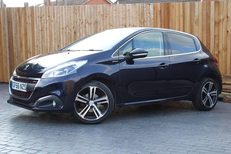 PEUGEOT 208 1.6 BlueHDi GT Line